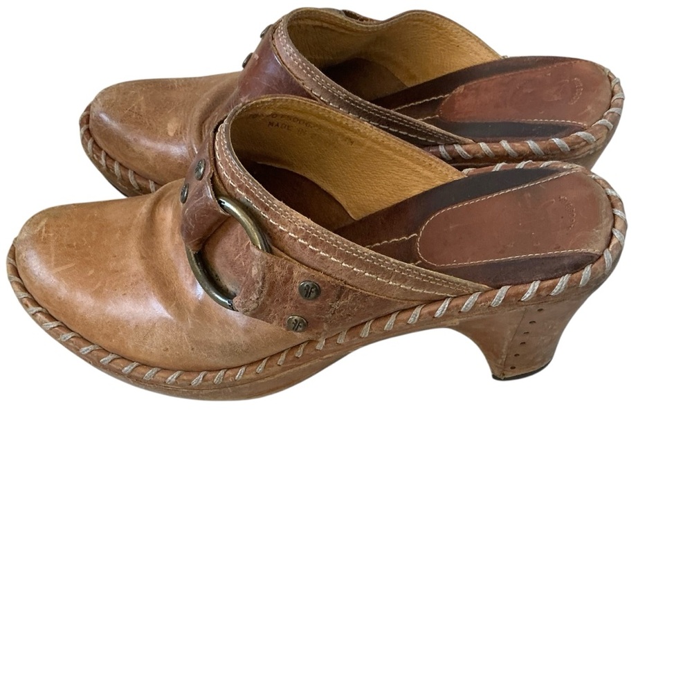 Frye women’s Charlotte distressed leather harness ring wedge clogs Sz. 9M Brasil